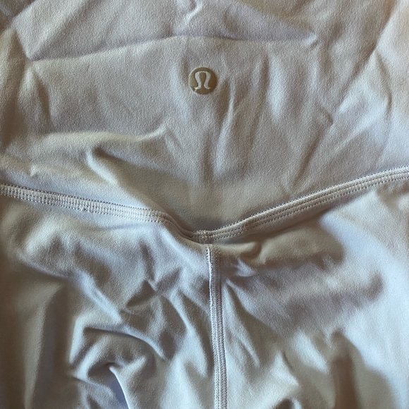 Very light purple lulu lemon leggings - Picture 3 of 4